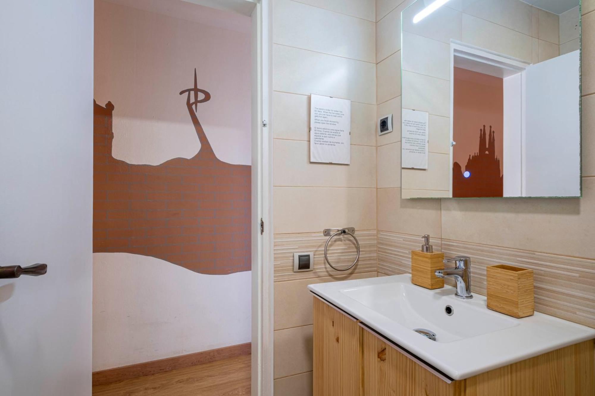Apartamento 5 Min To The Sea And 15 Min To Barcelona Center Sant Adrià de Besòs Exterior foto